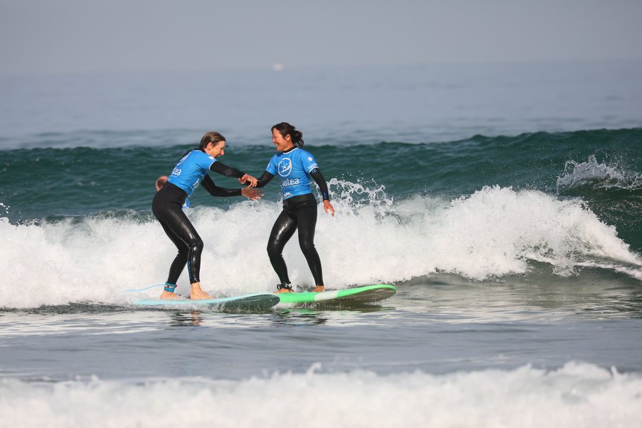 Surfing lessons Biarritz